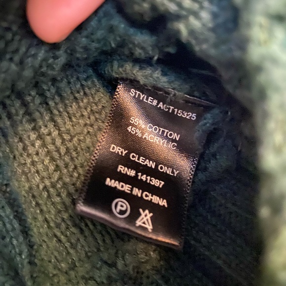 ASTR the Label Dark Forest Green Wrap Sweater Size Medium - Picture 5 of 6